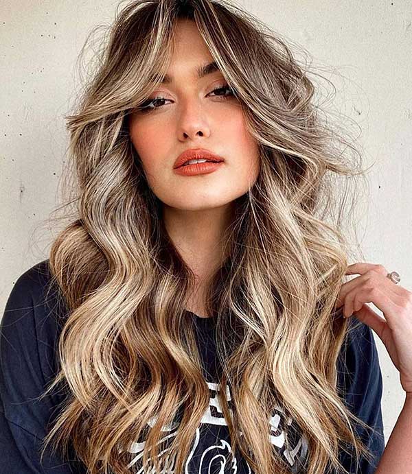 Long Blonde Hair With Layers